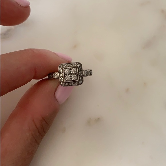 Diamond ring - Picture 3 of 3